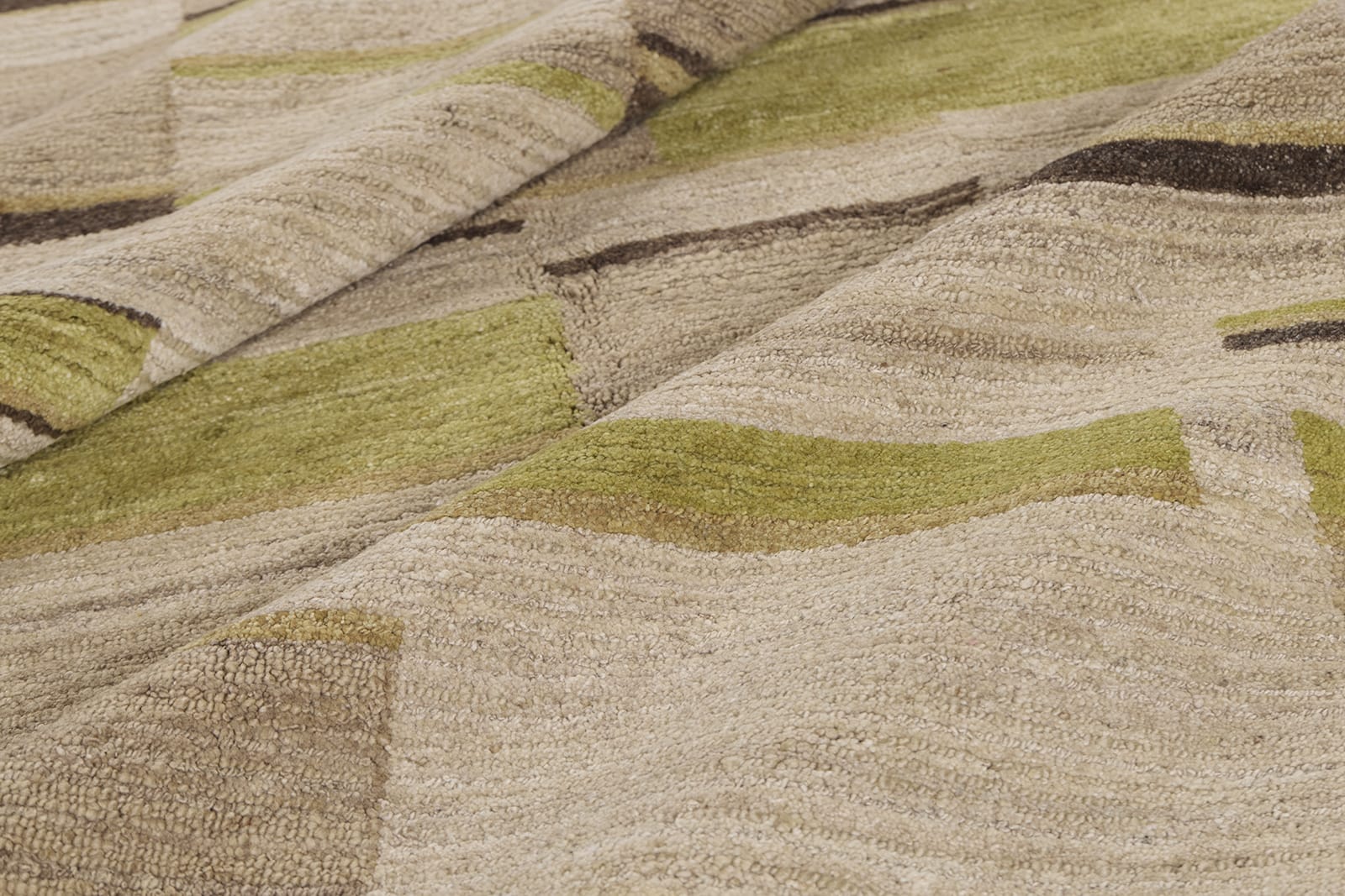 FALLEN TRIANGLE CHARTREUSE