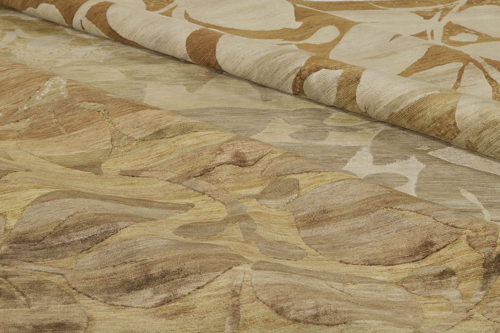 HEDGEROW UMBER Detail 1