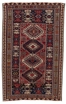 SHIRWAN ANTIQUE RUG C. 1880 5' 4