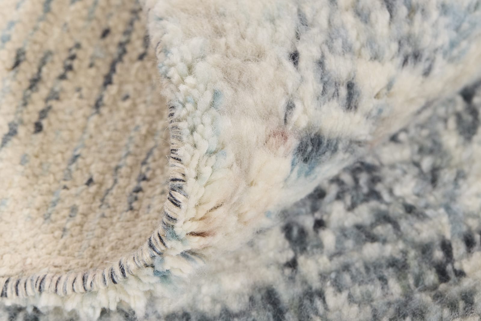 WATERCOLOR CHEVRON WHITE BLUE