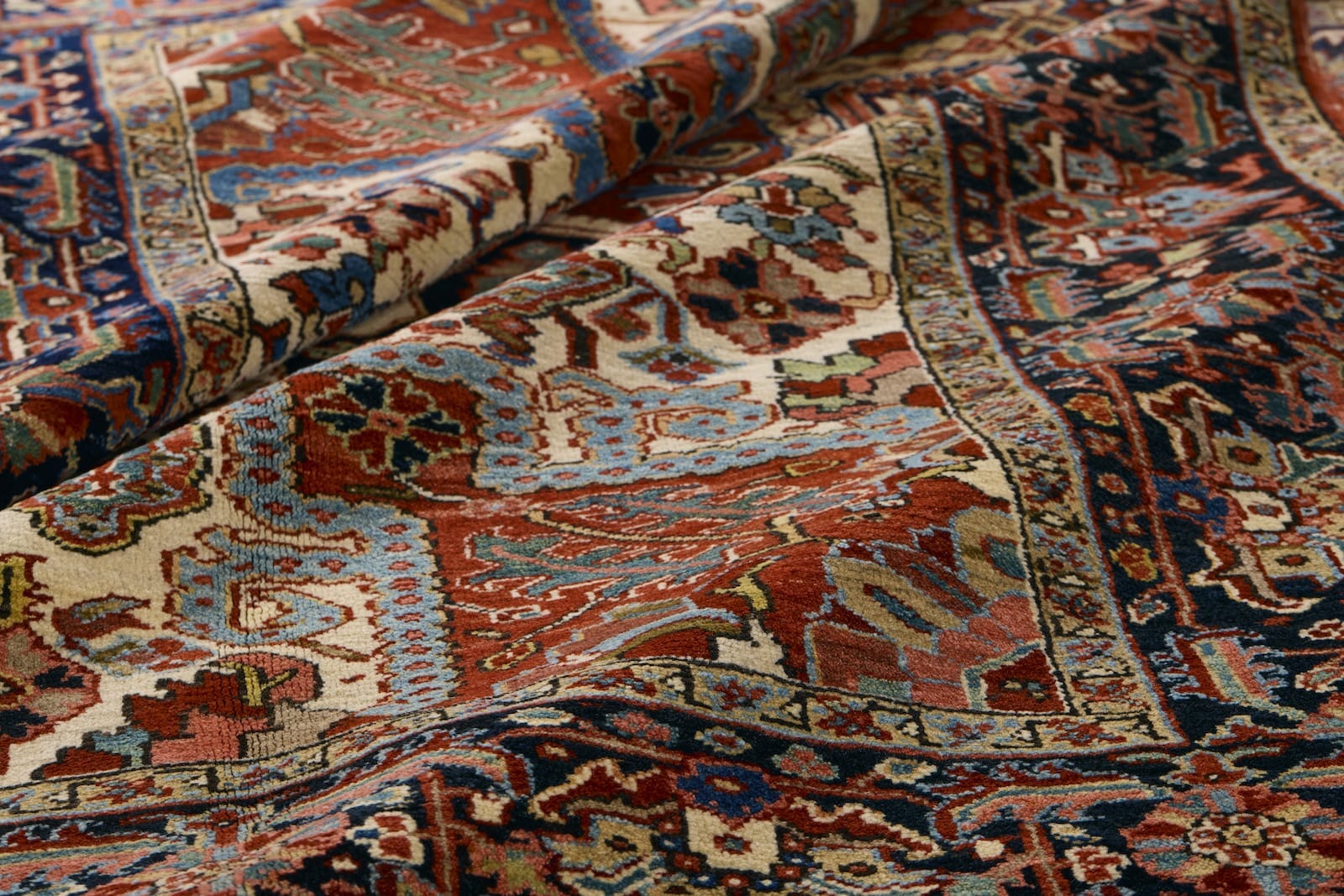 ANTIQUE PERSIAN HERIZ  7' 11" X 11' 7"