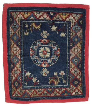 ANTIQUE TIBETAN SITTING RUG 2' 1