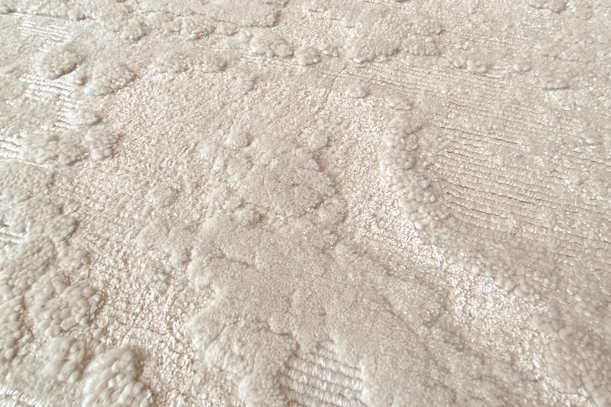 CONCENTRIC IVORY