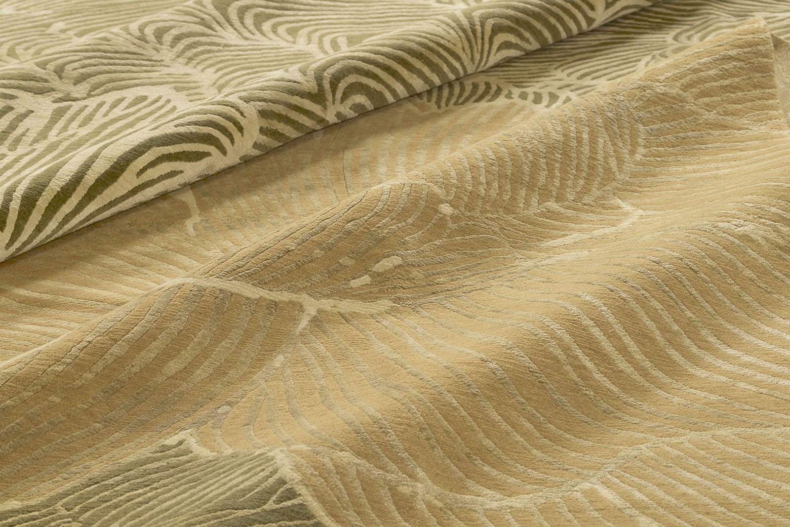 GRAND BOTANICA GOLDEN SAGE Detail 2