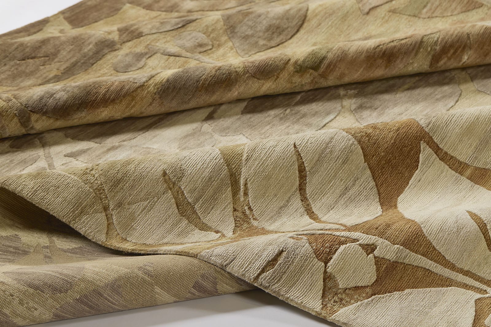 HEDGEROW UMBER Detail 2