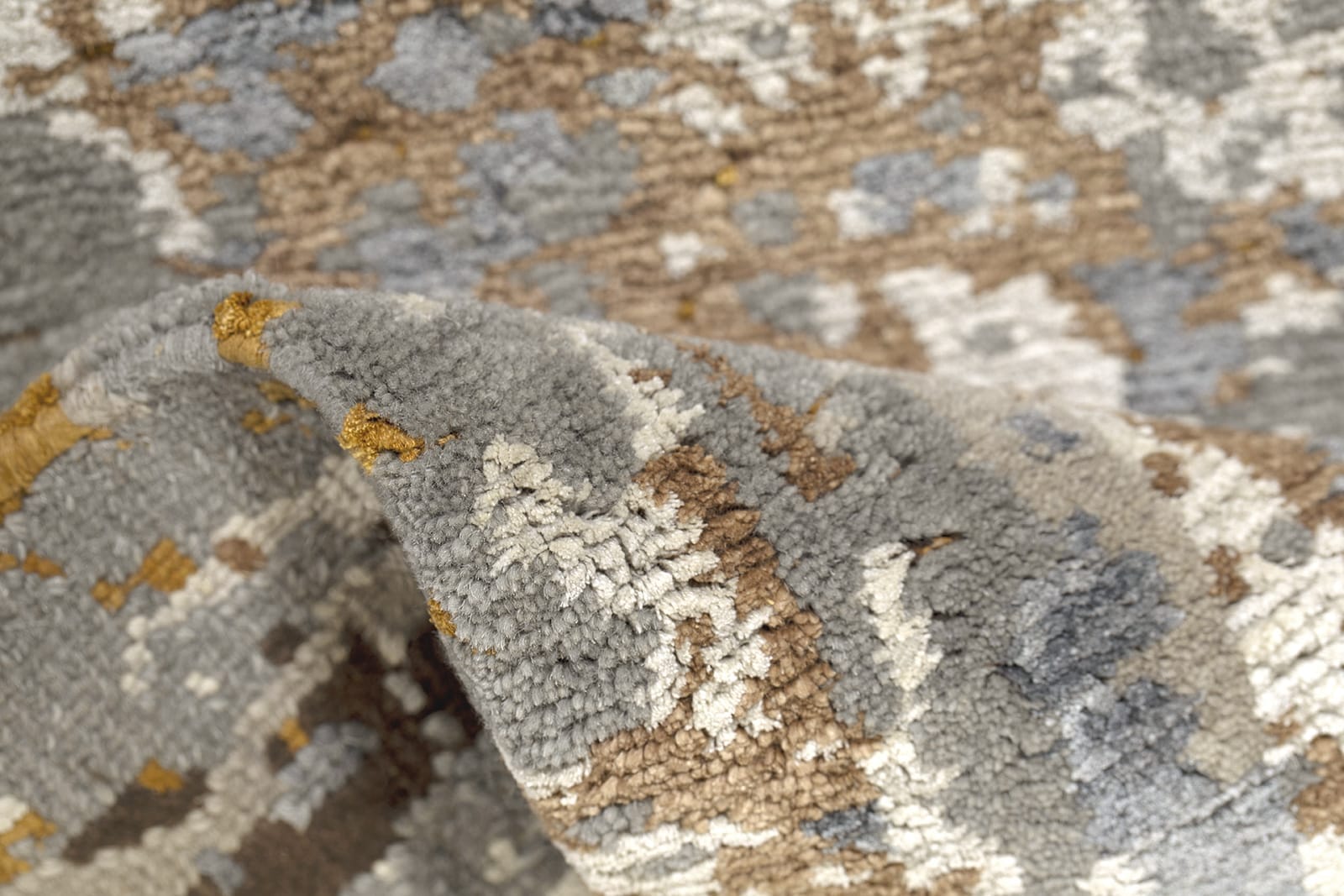 LUMINANCE RUSTY SLATE
