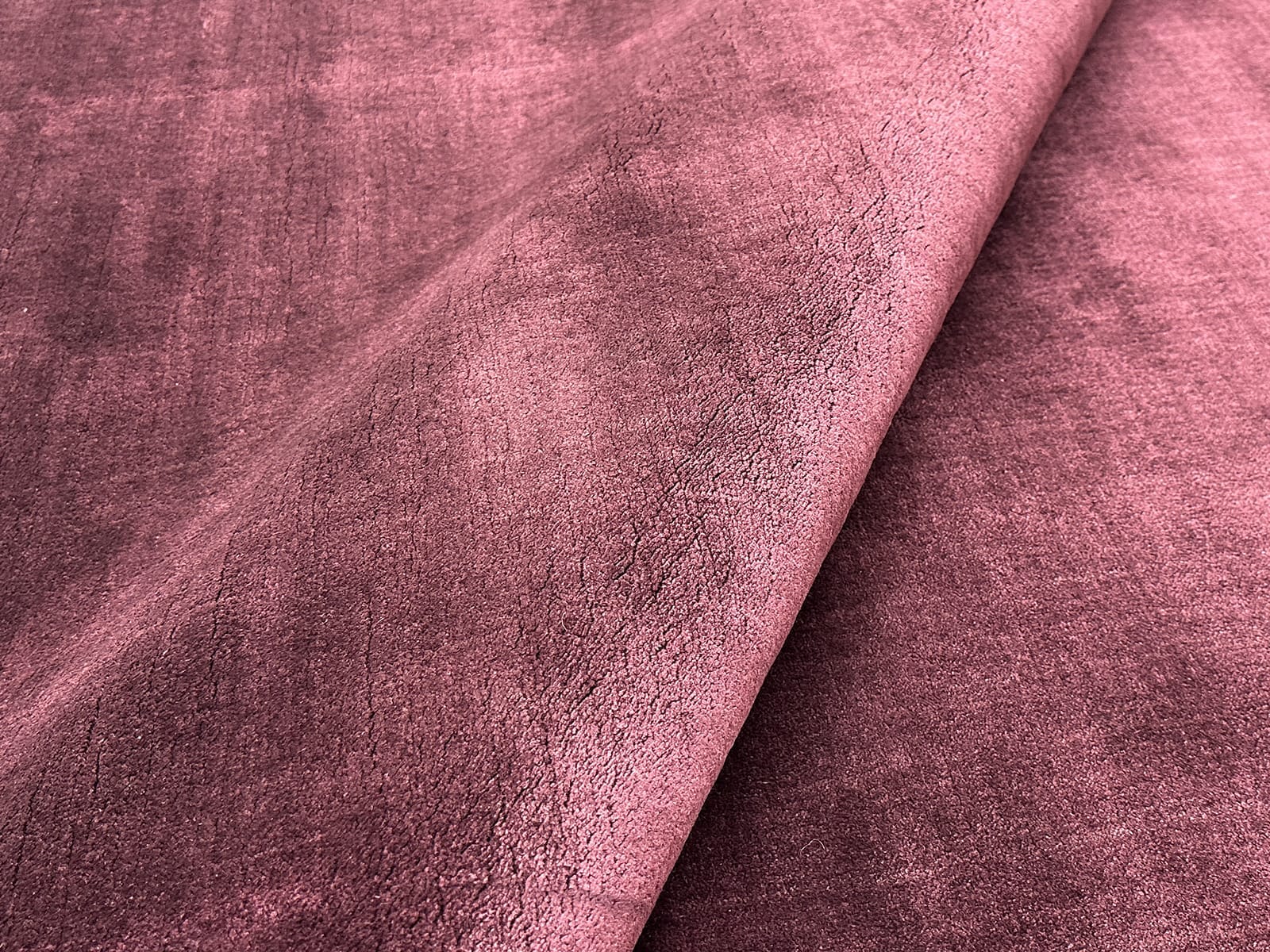 WOOL AND SILK LUXE SOLID 10MM CABERNET