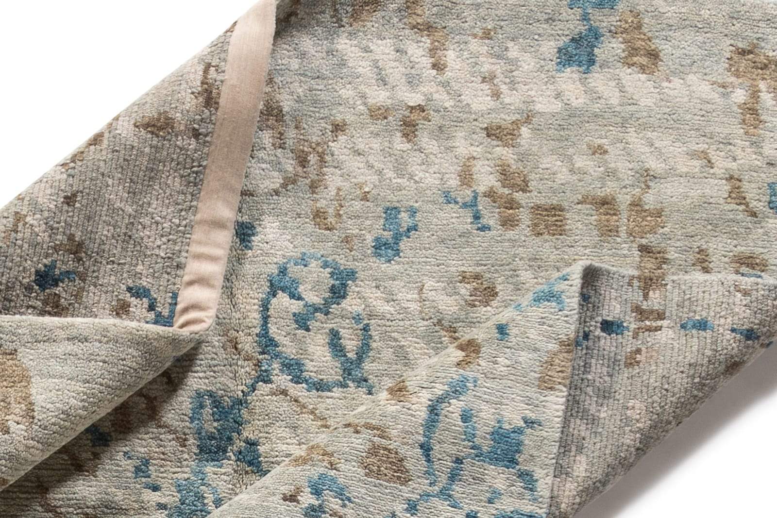 CELESTIAL TAUPE Product Tufenkian Artisan Carpets 