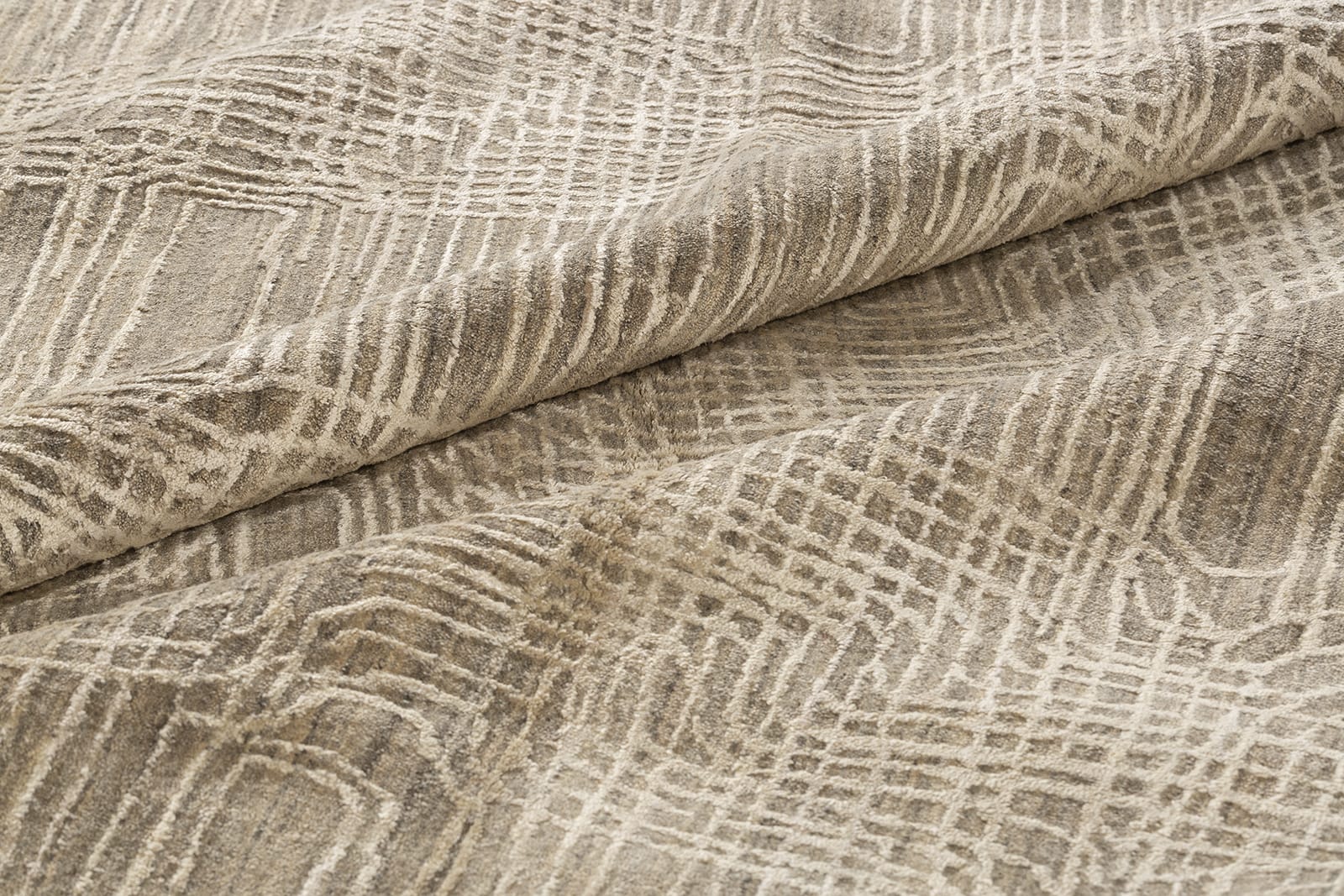 Detail image of Intersect Golden Taupe