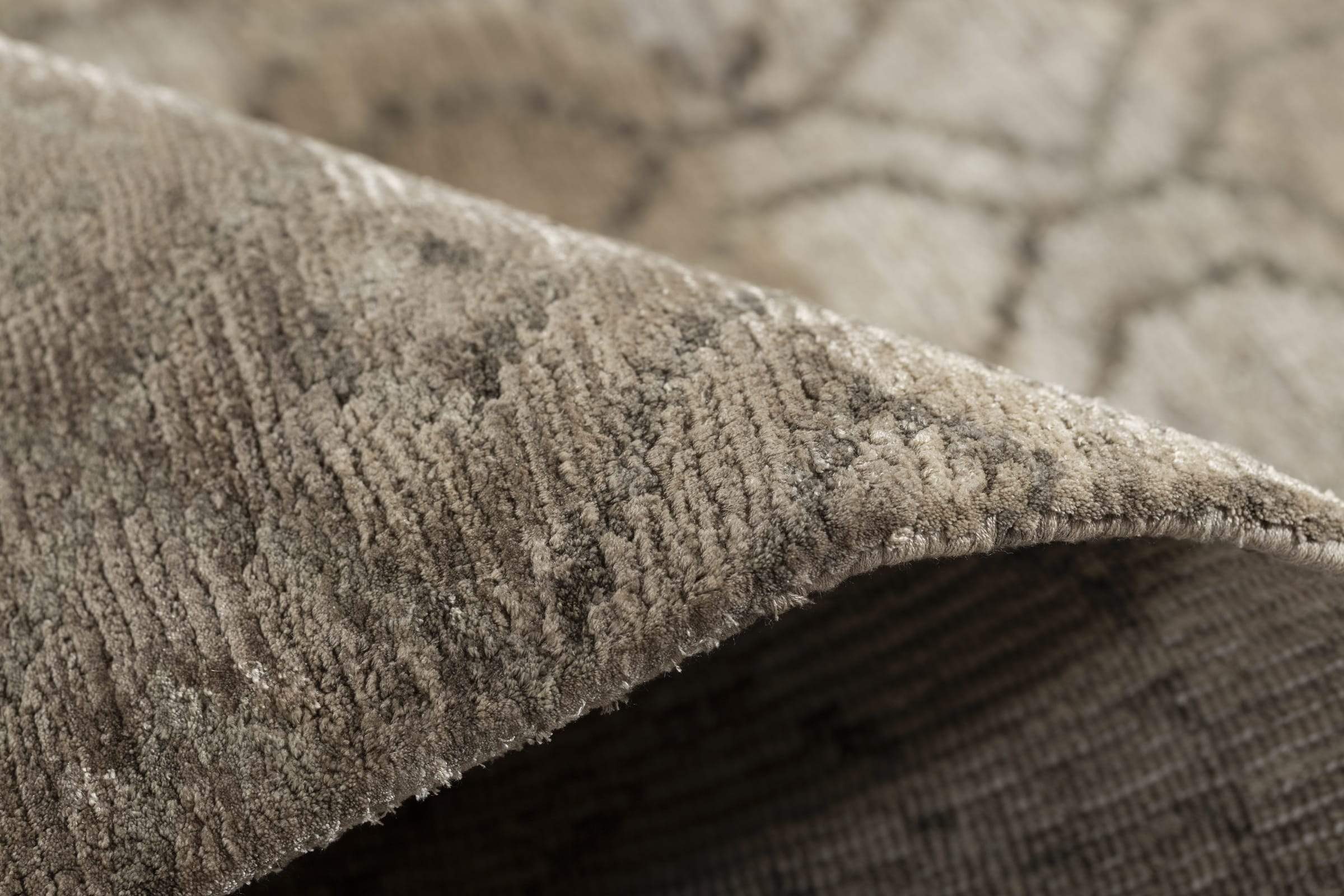 KIKKO TAUPE Product Tufenkian Artisan Carpets 