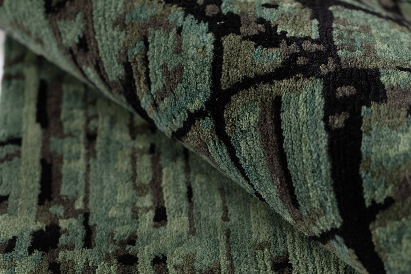 MATRIX EMERALD