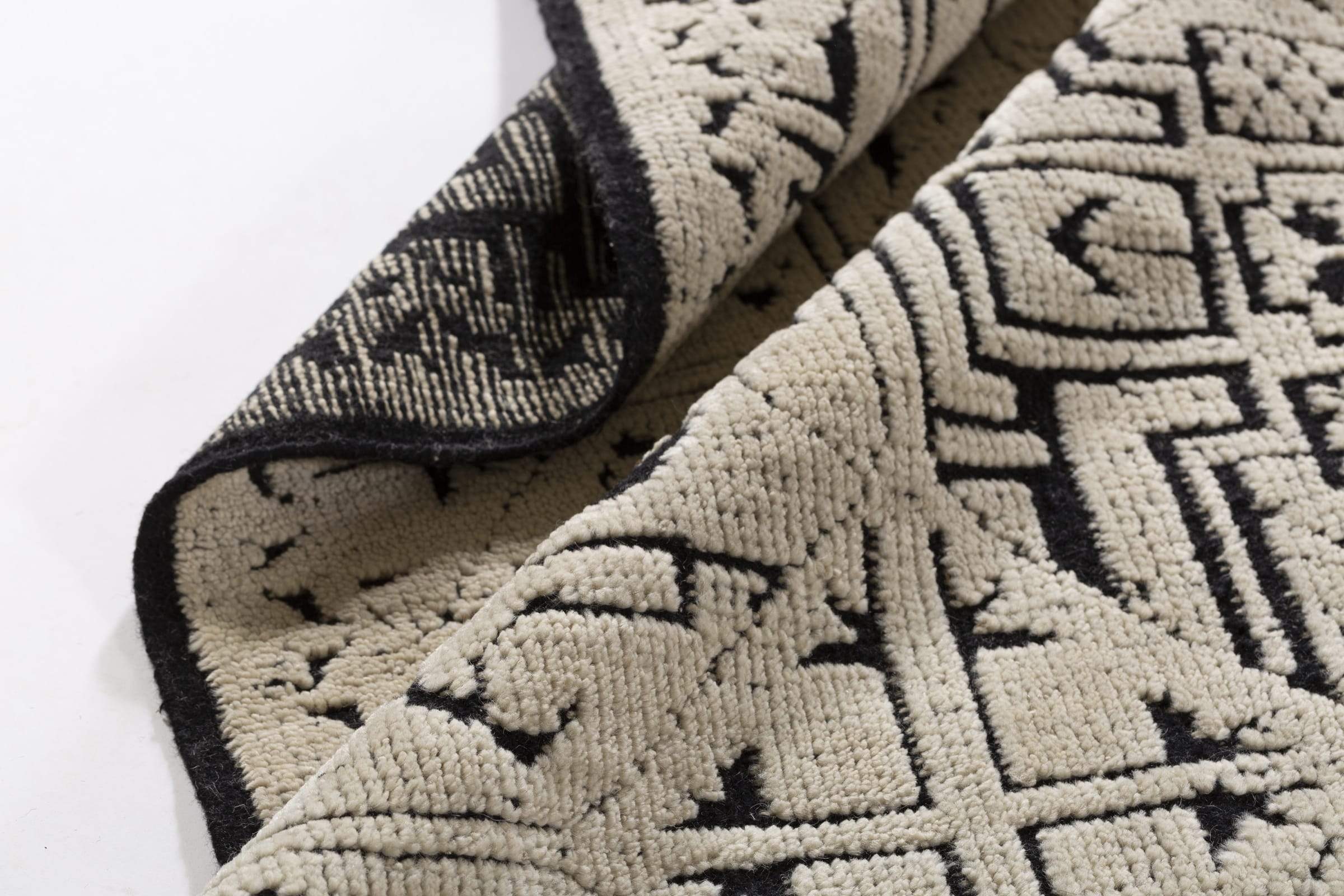MONGOL BEIGE Product Tufenkian Artisan Carpets 