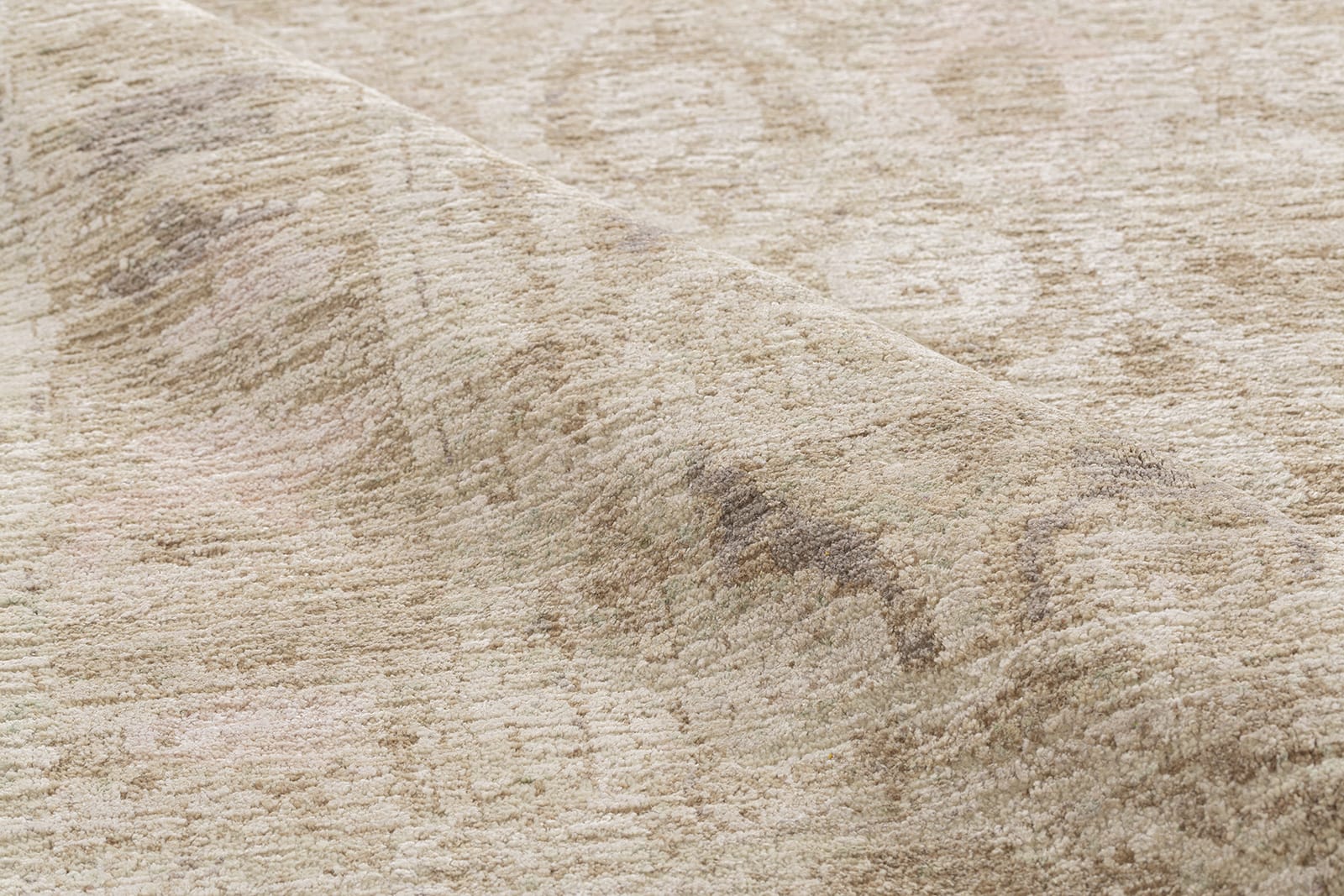 detail image of Talavera Blush hand knotted area rug design by Tufenkian